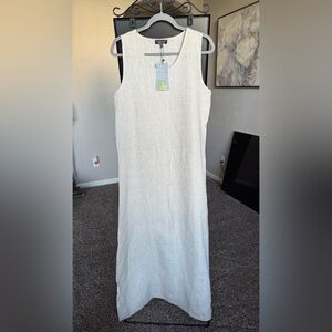 Elegant White Maxi Dress